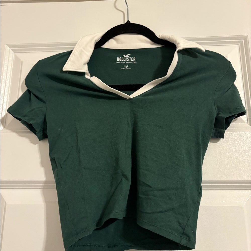 Hollister Women's Green Polo Top
